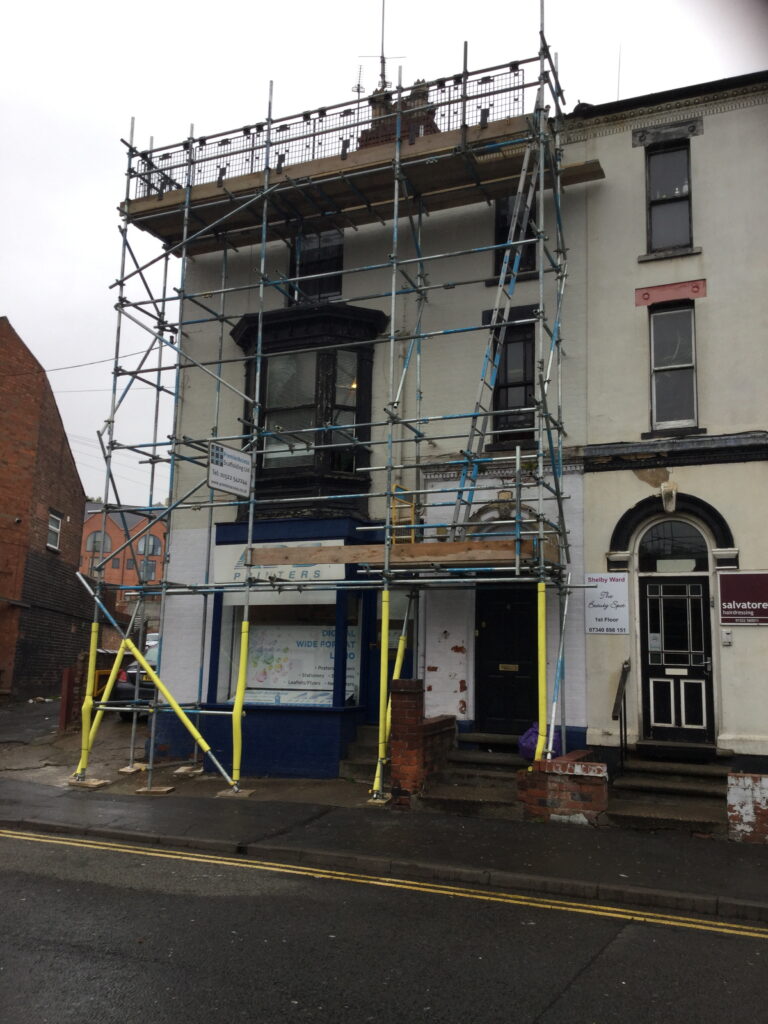 commercial scaffolding on a building on West Parade in Lincoln - image 2