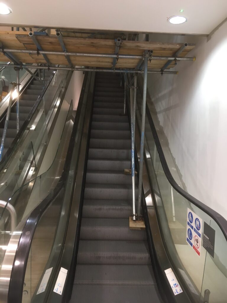scaffolding over escalator in shop located in Lincoln - image 5
