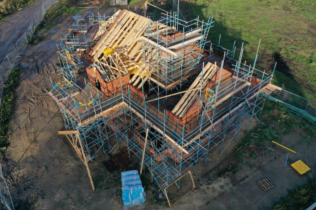 scaffolding for house construction - image 2