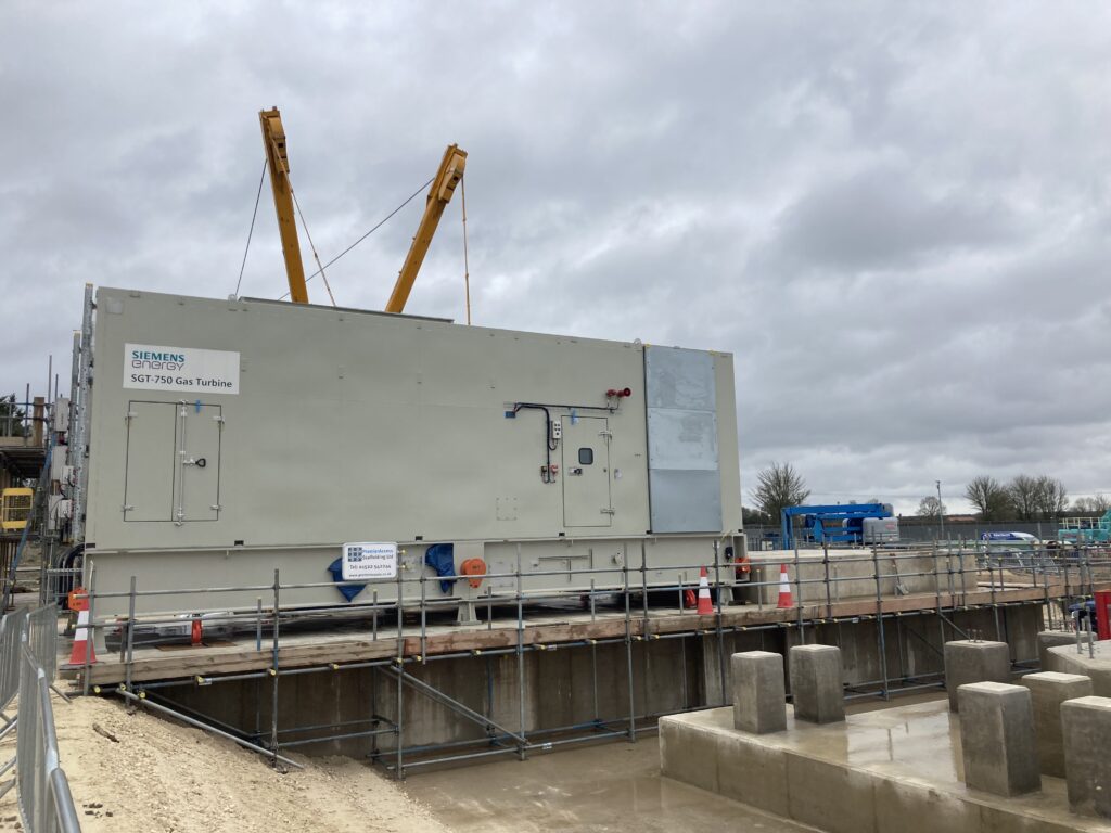 Scaffolding for a gas turbine installation